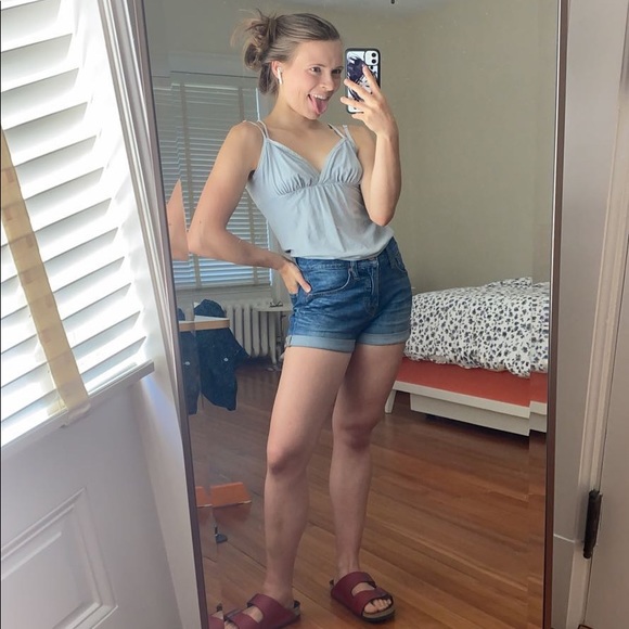 Meet your Posher, Heidi - Picture 3 of 4